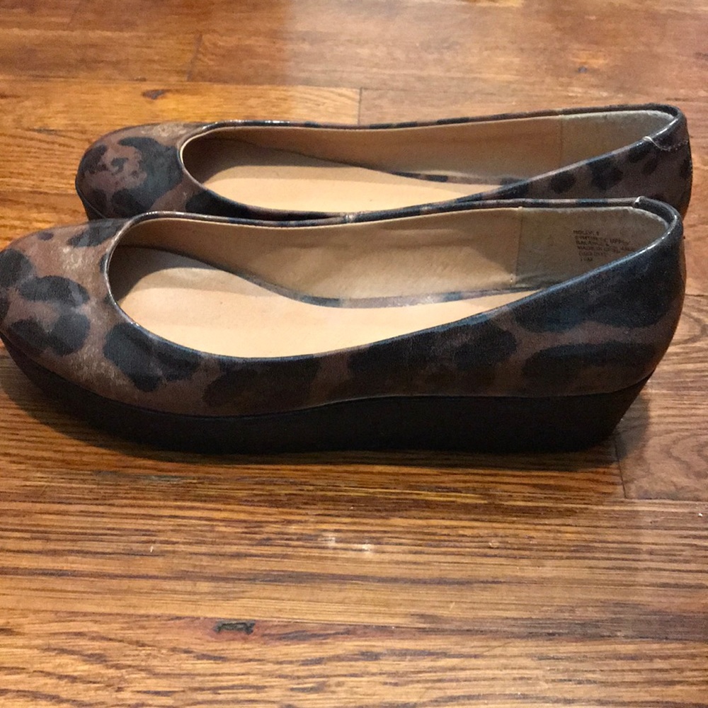 Nine West patten leather flats - Picture 2 of 5